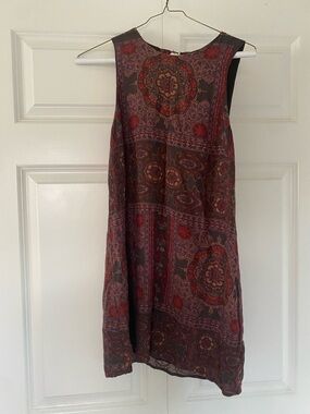 Sleeveless Printed Mini Dress in Burgundy and Rust Pattern
